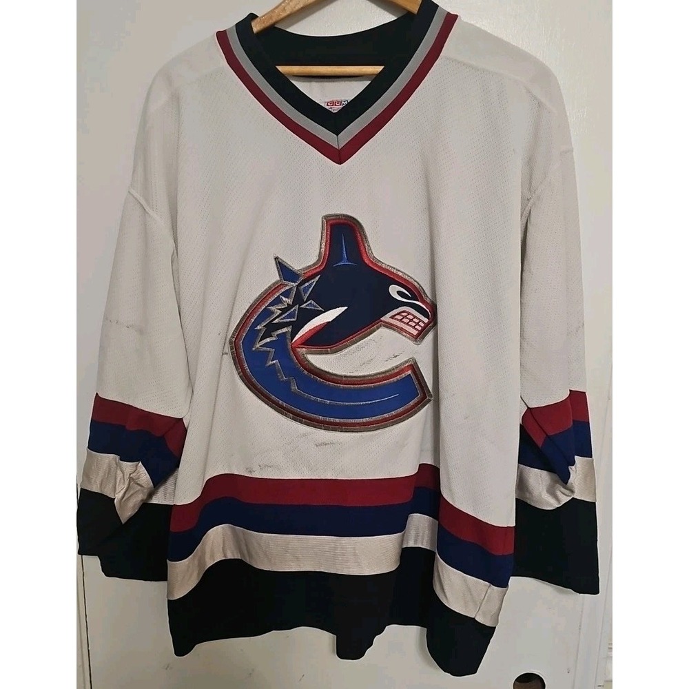 Vintage 90's CCM Vancouver Canucks NHL Jersey Mens Hockey Shirt  Size XL